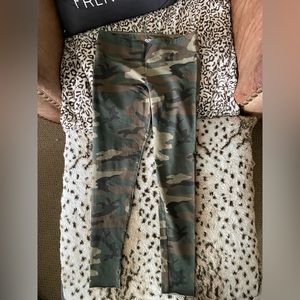 Tna camo tights